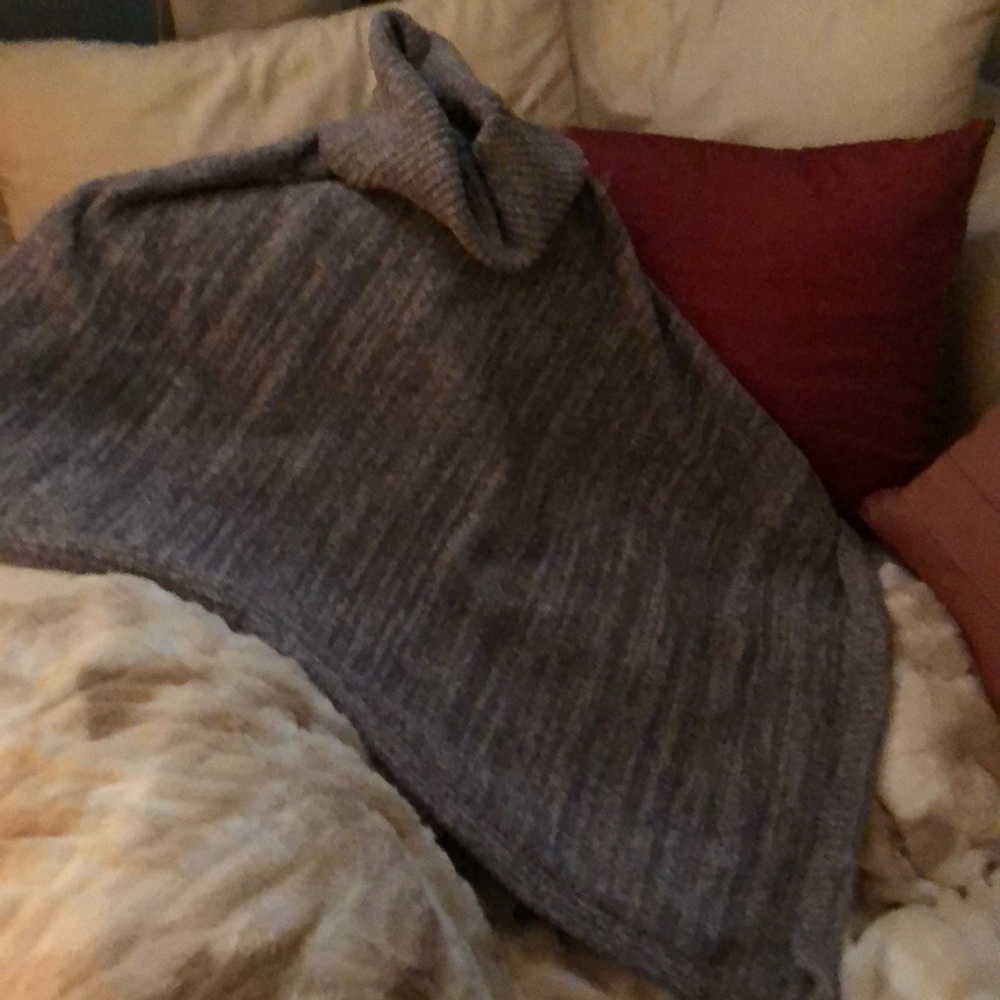 Barefoot Dreams Dume poncho
